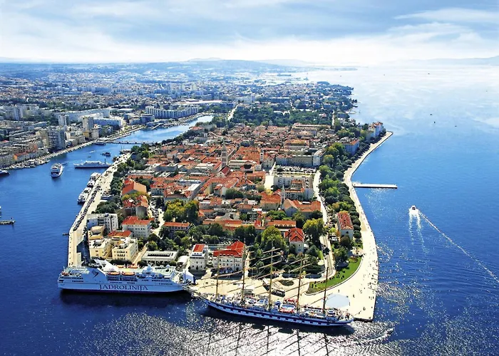 In With Sea View, Terrace, Air Conditioning, Wi-fi Apartman Nin