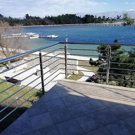In With Sea View, Terrace, Air Conditioning, Wi-fi Apartmán Nin