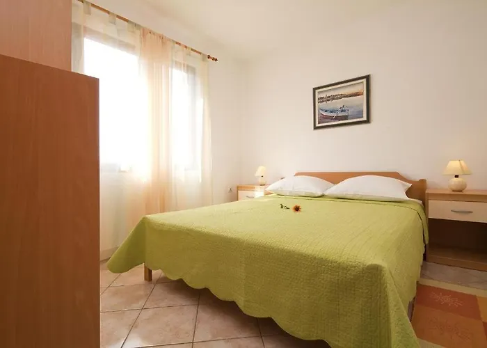 In With Sea View, Terrace, Air Conditioning, Wi-fi