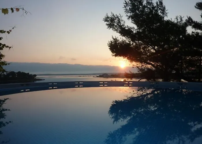 Апартаменты In With Sea View, Terrace, Air Conditioning, Wi-fi Нин